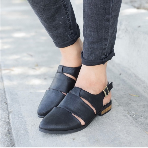 LADIES DISTRESSED SLINGBACK ANKLE BUCKLE FLATS - Picture 4 of 6